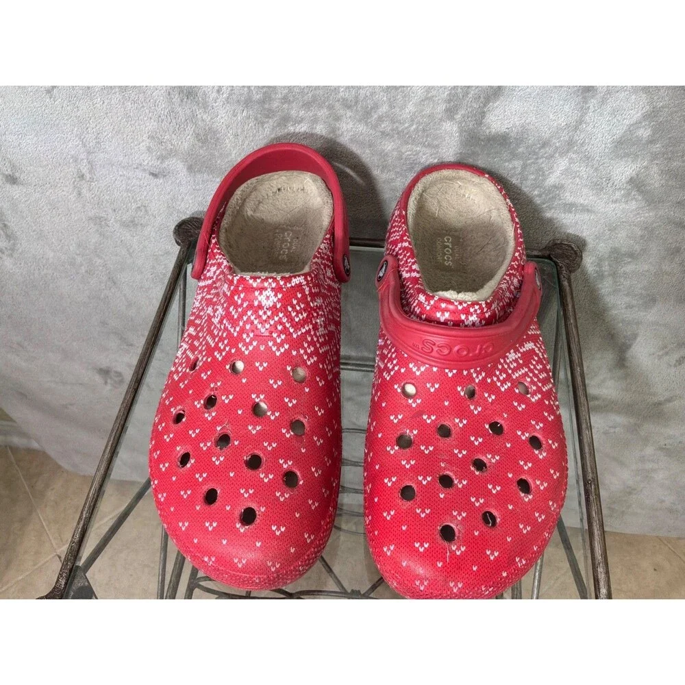 Crocs Unisex Classic Holiday Sweater print shoes  Men’s Size 13 Red Lined